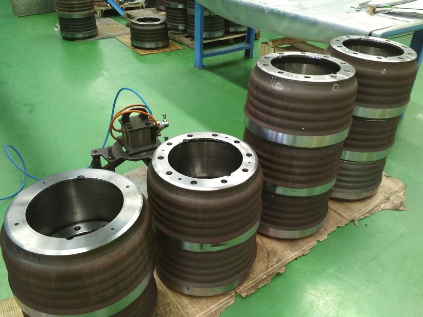 Hub drilling and expanding machine tools